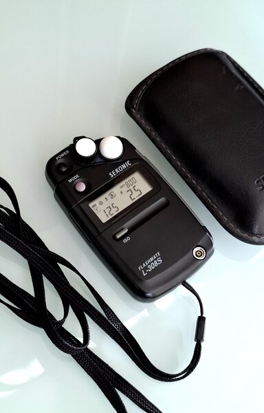 Vand exponometru digital (flashmate) Sekonic L-308S in stare perfecta